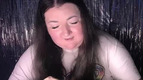Julia online show from July 27, 7:41 pm