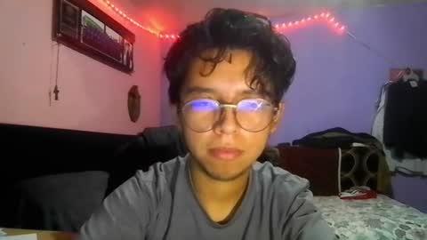 Jose Ian online show from August 8, 1:49 am