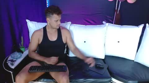 Dark Nova Duo online show from August 8, 11:27 pm