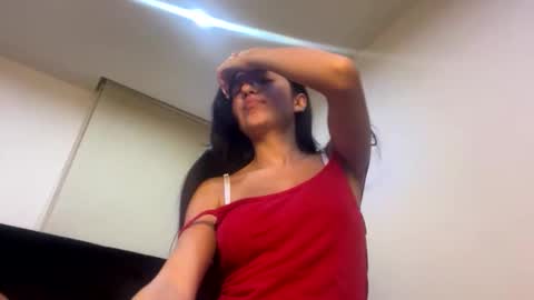 darkpleasuress online show from May 12, 6:25 am