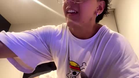 darkpleasuress online show from May 17, 6:36 am