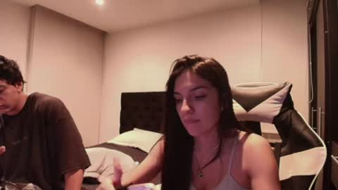 darkpleasuress online show from July 10, 8:20 am