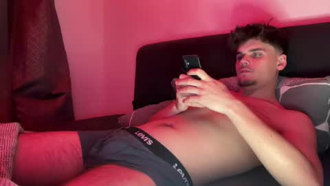 darksideleo2492918316445194 online show from September 1, 1:06 am