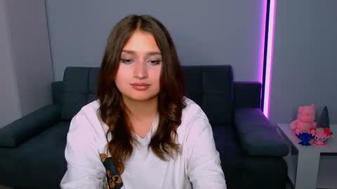 Amelie online show from August 11, 8:33 pm