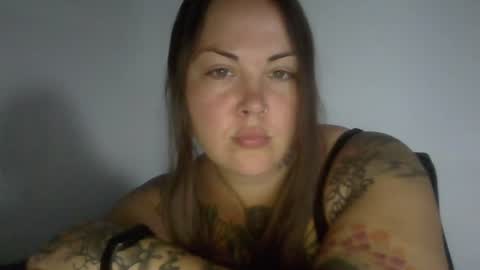 Daisy Layne online show from July 5, 1:36 pm