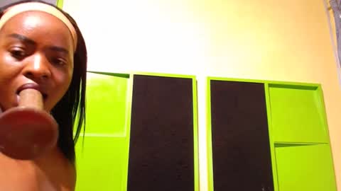 darktallbabe online show from August 15, 5:00 am