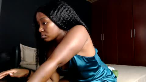 darktanqueen online show from August 14, 3:54 am