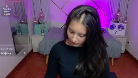 darky_g online show from August 12, 9:39 pm