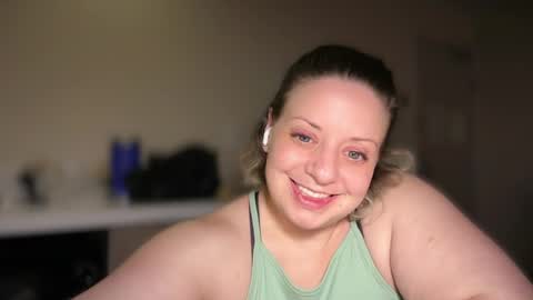 Mommy online show from August 27, 6:54 am