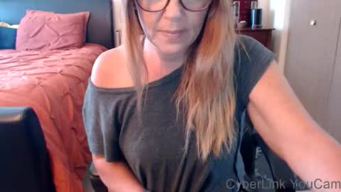 DarlingD online show from July 13, 10:15 pm