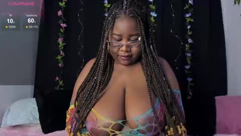  Darnell Queen online show from August 12, 5:21 am