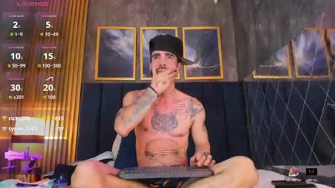 darwin_horny2 online show from July 29, 1:45 am
