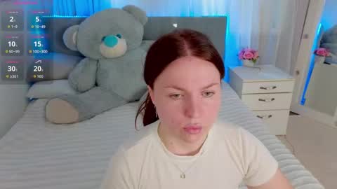 daryana_a online show from May 13, 9:31 am
