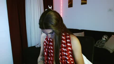 dashly_queen1 online show from April 17, 12:39 am