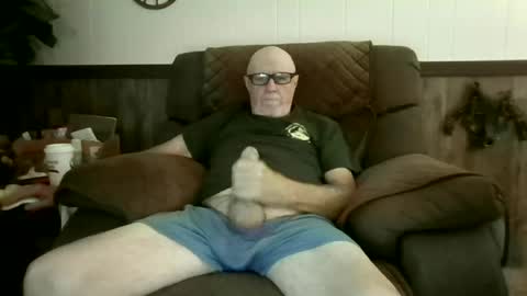 dave571960 online show from August 12, 9:55 am