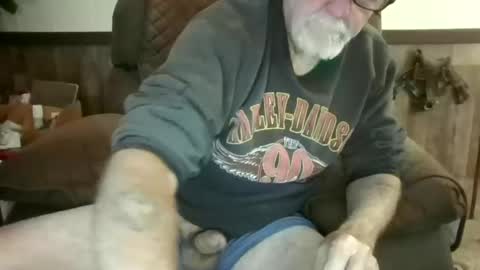 dave571960 online show from August 31, 10:05 am