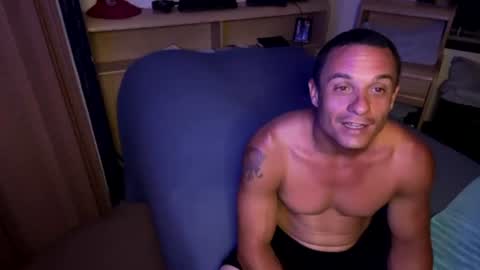 dave875126 online show from June 15, 1:14 am