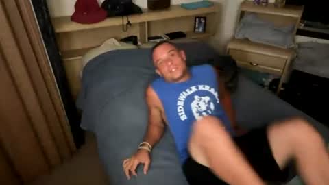 dave875126 online show from June 28, 11:52 pm