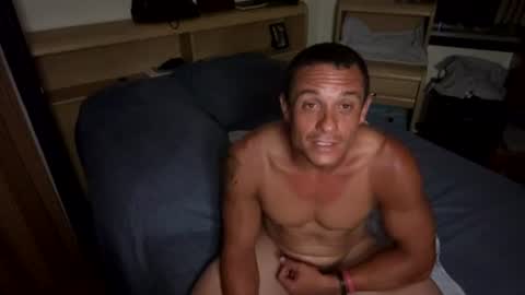 dave875126 online show from August 3, 1:34 am