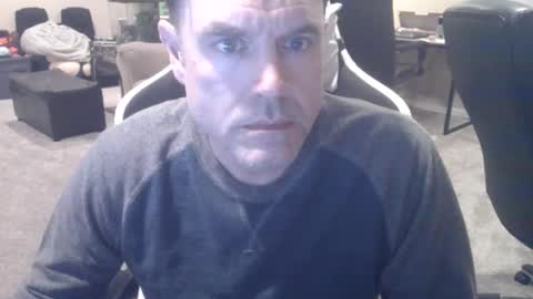 daved14u online show from May 4, 5:57 am
