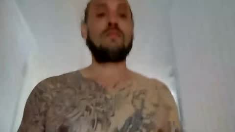 davelovesmissbehave online show from August 8, 1:05 am