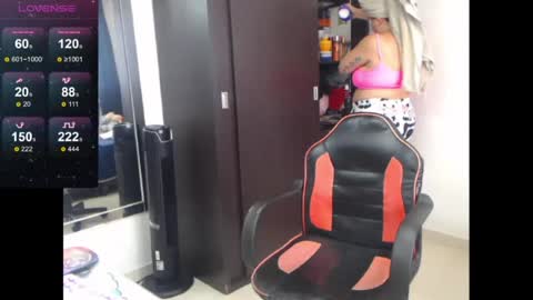 daviana online show from August 12, 1:46 pm