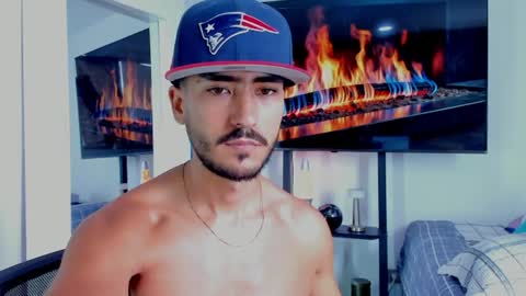 david_johnson372 online show from August 2, 2:24 pm