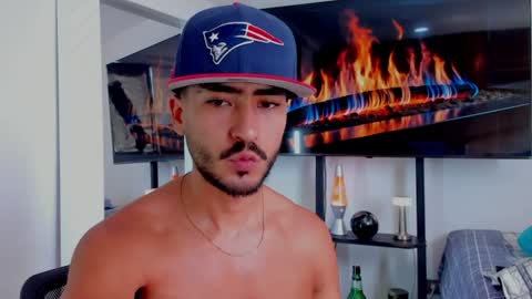 david_johnson372 online show from August 2, 3:30 pm