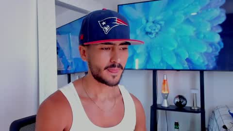 david_johnson372 online show from August 4, 2:47 pm