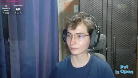 ProgrammerBoy online show from August 4, 5:43 pm