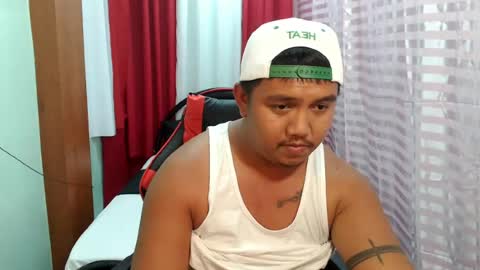 davidhotdesire online show from August 1, 4:24 pm