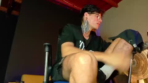 daviid_huge online show from August 7, 2:00 am