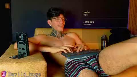 daviid_huge online show from August 8, 5:40 am