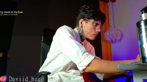 daviid_huge online show from August 9, 8:37 am