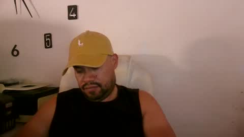 davinson_lopez35 online show from July 9, 9:42 pm