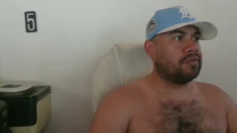 davinson_lopez35 online show from July 13, 7:41 pm