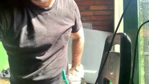 davoszz online show from July 28, 2:01 pm