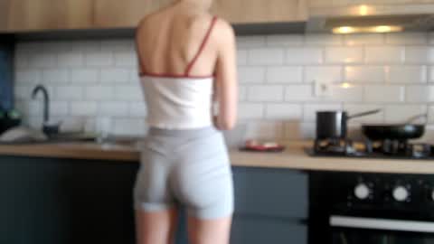 davycleo online show from August 11, 3:03 pm