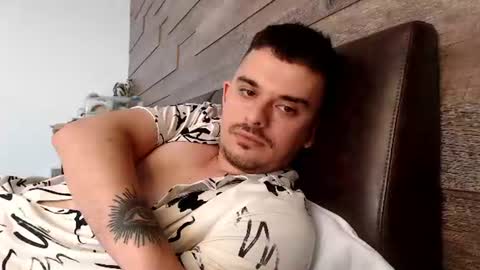davycleo online show from August 12, 11:12 am