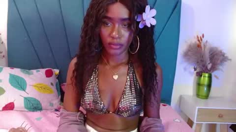 Day online show from August 15, 6:01 pm
