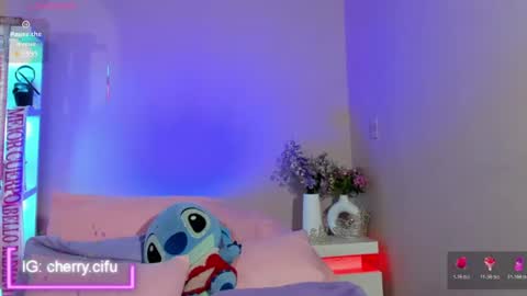 dayanahill2 online show from July 31, 1:17 pm