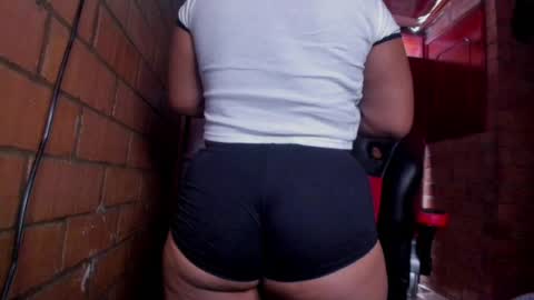 PAULA wh online show from August 13, 8:01 pm
