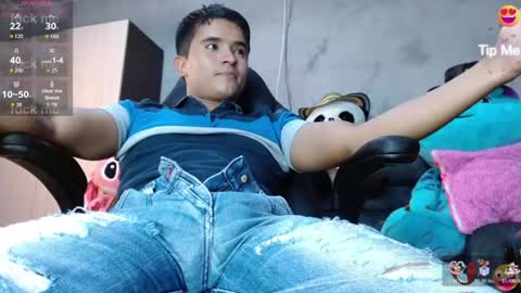 dayro_dduran online show from August 7, 8:20 pm