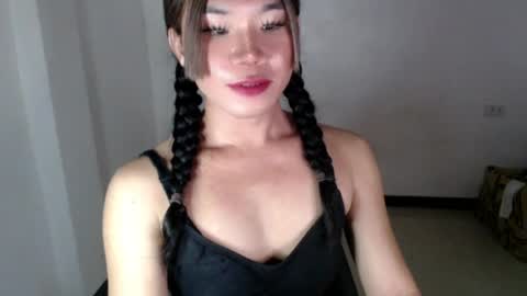 dazzzlingcarol online show from August 14, 8:45 pm