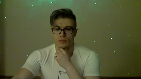 dbasil26 online show from July 22, 5:37 pm