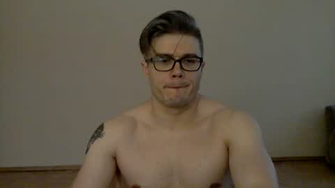 dbasil26 online show from August 1, 4:02 pm