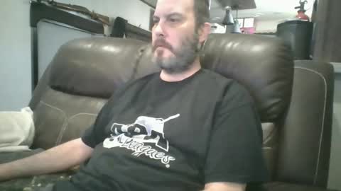 happy bearmore online show from May 3, 8:03 pm