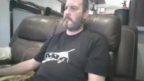 happy bearmore online show from May 3, 9:09 pm
