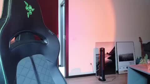 mommy online show from August 11, 11:07 pm