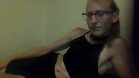 DeadHoeFreak online show from July 21, 8:17 am